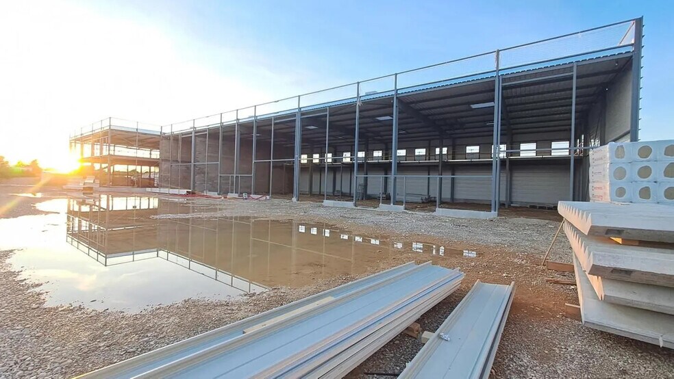 Local d'activités dans Rillieux-la-Pape à vendre - Photo de construction - Image 1 de 5