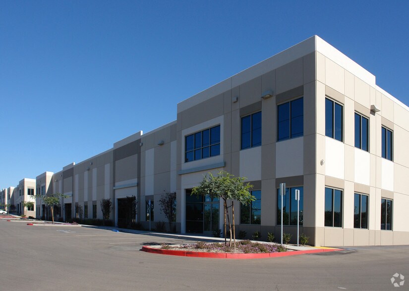 3521 Main St, Chula Vista, CA à louer - Photo du bâtiment - Image 3 de 19