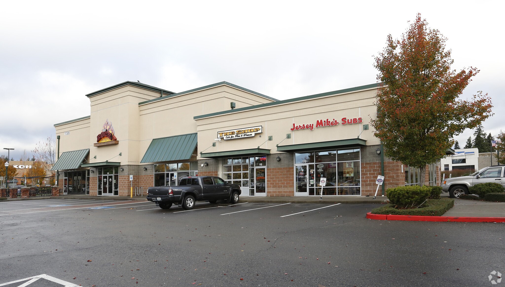 17237 SE 270th Pl, Covington, WA for lease Primary Photo- Image 1 of 2
