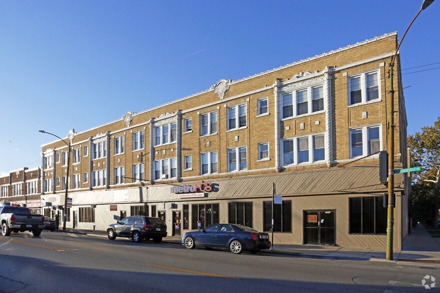 5944 W Roosevelt Rd, Chicago, IL à vendre - Photo principale - Image 1 de 29