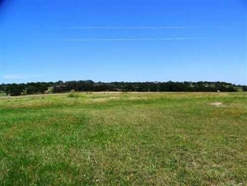 100 Leffingwell Ln, Burnet, TX à vendre - Photo du bâtiment - Image 3 de 4