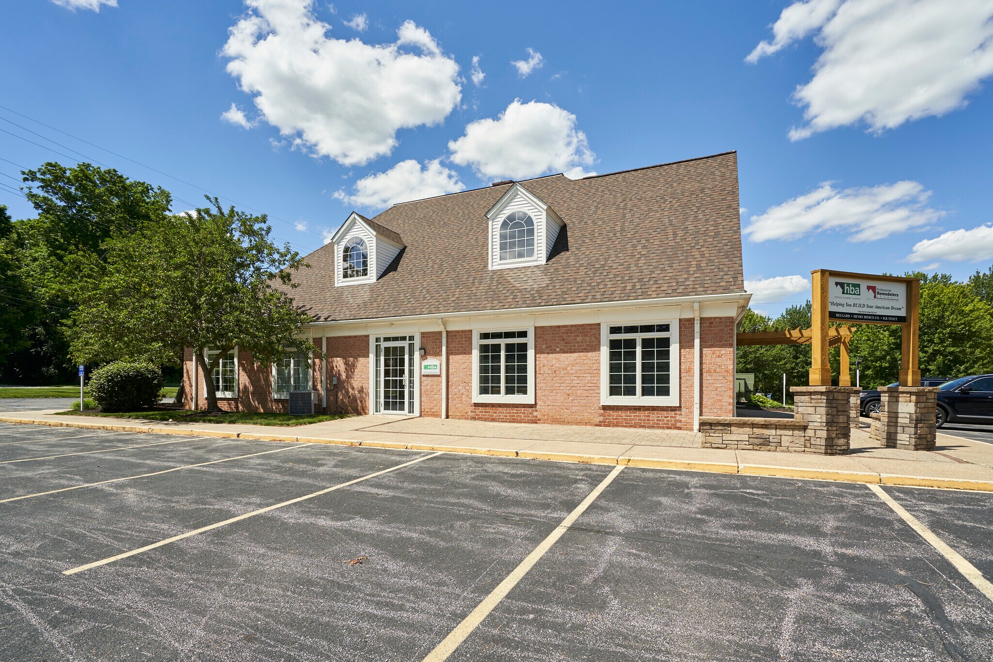 799 White Pond Dr, Akron, OH for lease Building Photo- Image 1 of 10