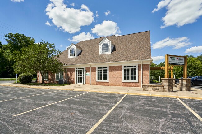 More details for 799 White Pond Dr, Akron, OH - Office for Lease