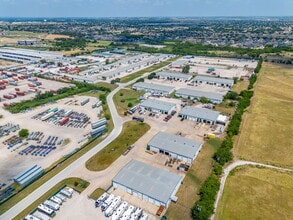 1120 Blue Mound Rd W, Haslet, TX à louer Photo intérieure- Image 2 de 4