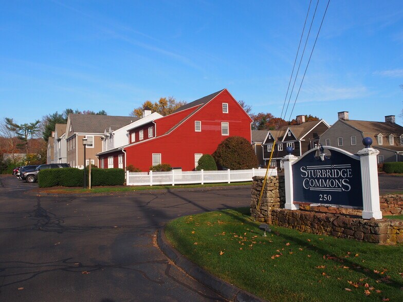 250 State St, North Haven, CT à louer - Photo du bâtiment - Image 2 de 2