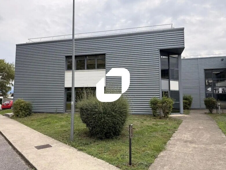 Office in Échirolles for lease - Building Photo - Image 1 of 8