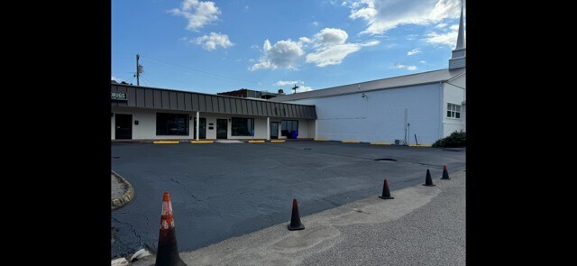 514-524 Devonia St, Harriman, TN à louer - Photo du bâtiment - Image 3 de 7