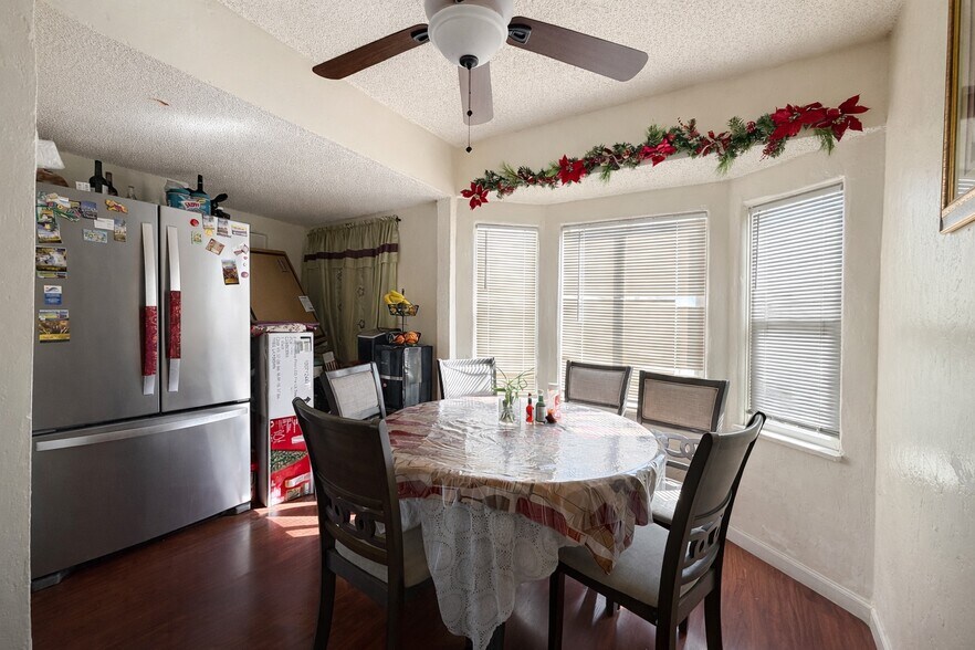 1737 N Waterman Ave, San Bernardino, CA à vendre - Photo du bâtiment - Image 3 de 13