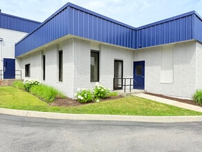 3 Neptune Rd, Poughkeepsie, NY for lease Building Photo- Image 1 of 8