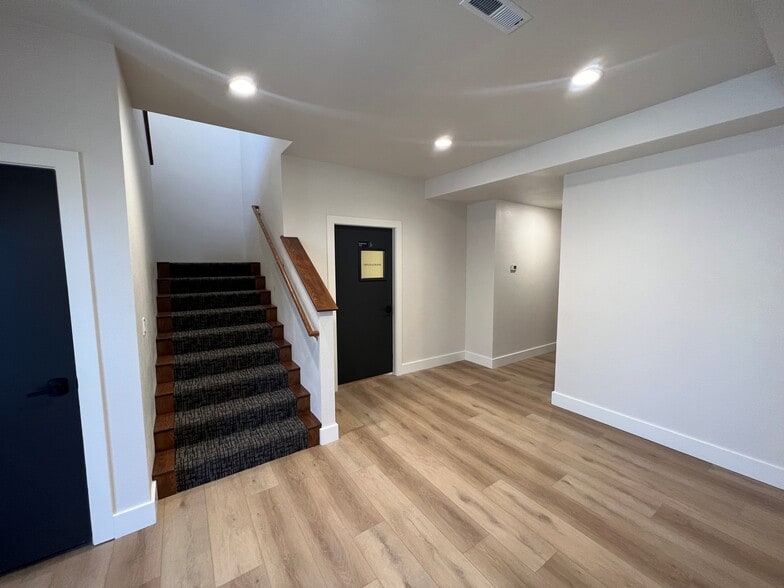 199 E 52nd St, Garden City, ID for lease - Building Photo - Image 2 of 7