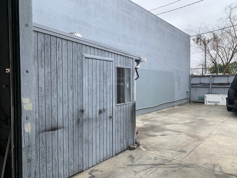 5200 Chakemco St, South Gate, CA à vendre - Photo du bâtiment - Image 3 de 21