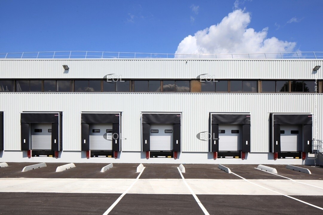 Industrial in Gonesse for lease Building Photo- Image 1 of 6