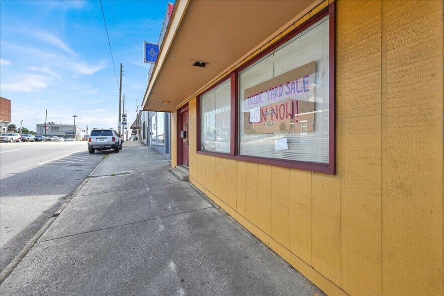 205 2nd Ave E, Oneonta, AL à vendre - Photo du bâtiment - Image 3 de 15