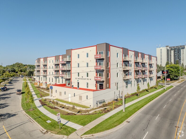 301 Westmount Rd W, Kitchener, ON for lease - Building Photo - Image 2 of 30