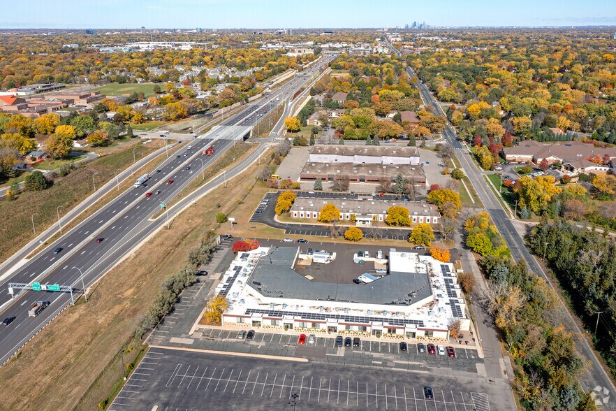 10740 Lyndale Ave S, Bloomington, MN à vendre - Aérien - Image 2 de 18