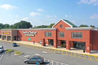 More details for 4640-4648 W Market St, Greensboro, NC - Retail for Lease