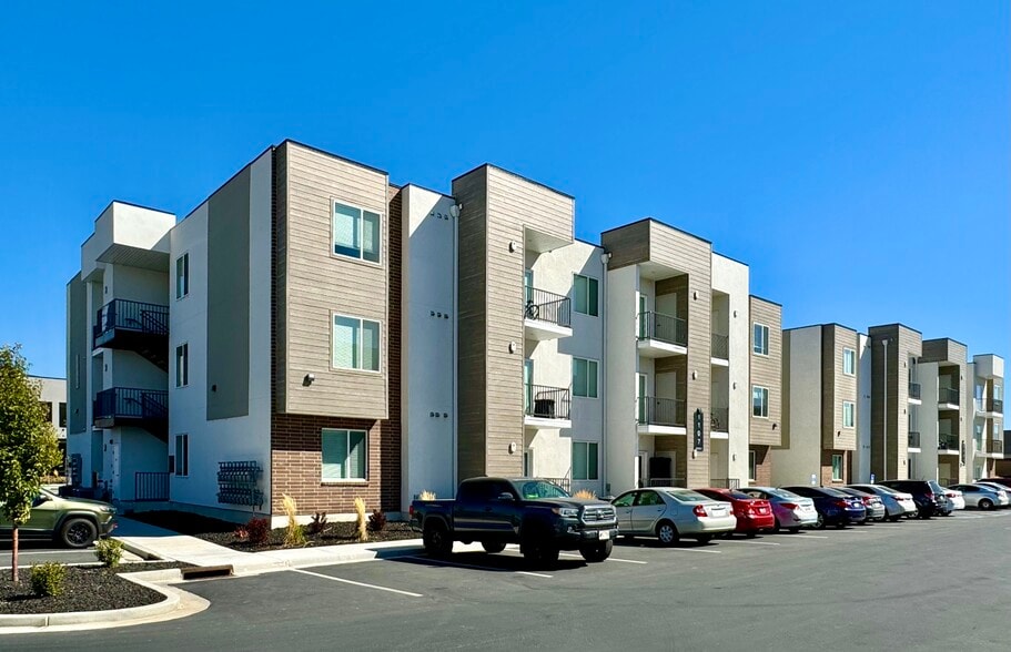 1125 W 250 S, American Fork, UT for sale - Building Photo - Image 3 of 47