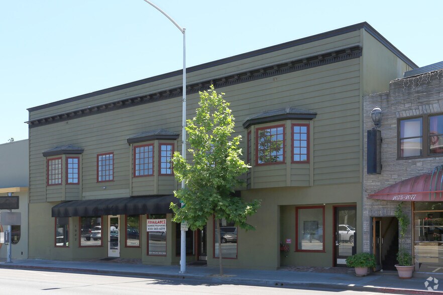 1047 El Camino Real, Menlo Park, CA à louer - Photo du bâtiment - Image 2 de 7