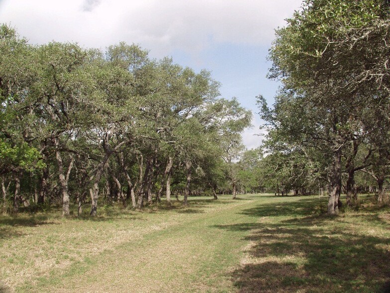 2780 Bulverde Rd, Bulverde, TX for sale - Building Photo - Image 2 of 17