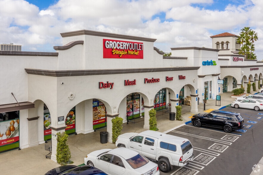 1835 Newport Blvd, Costa Mesa, CA for sale - Building Photo - Image 2 of 8