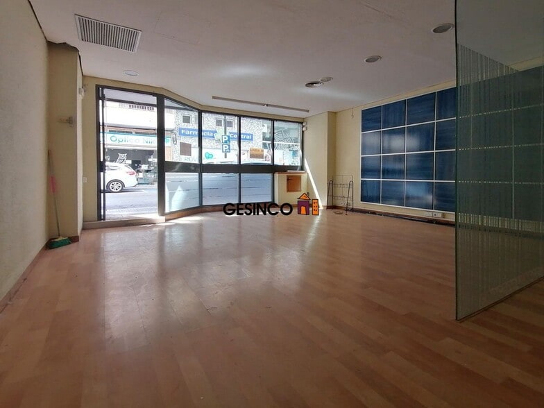 Retail in Ontinyent, Valencia for lease - Building Photo - Image 1 of 9