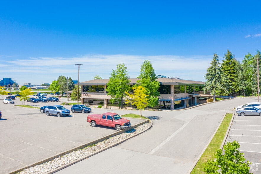 100 Renfrew Dr, Markham, ON for lease - Building Photo - Image 2 of 5