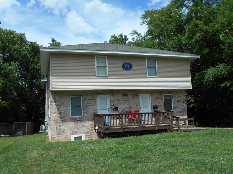 324 W Elting St, Macomb, IL à vendre - Photo du bâtiment - Image 2 de 10