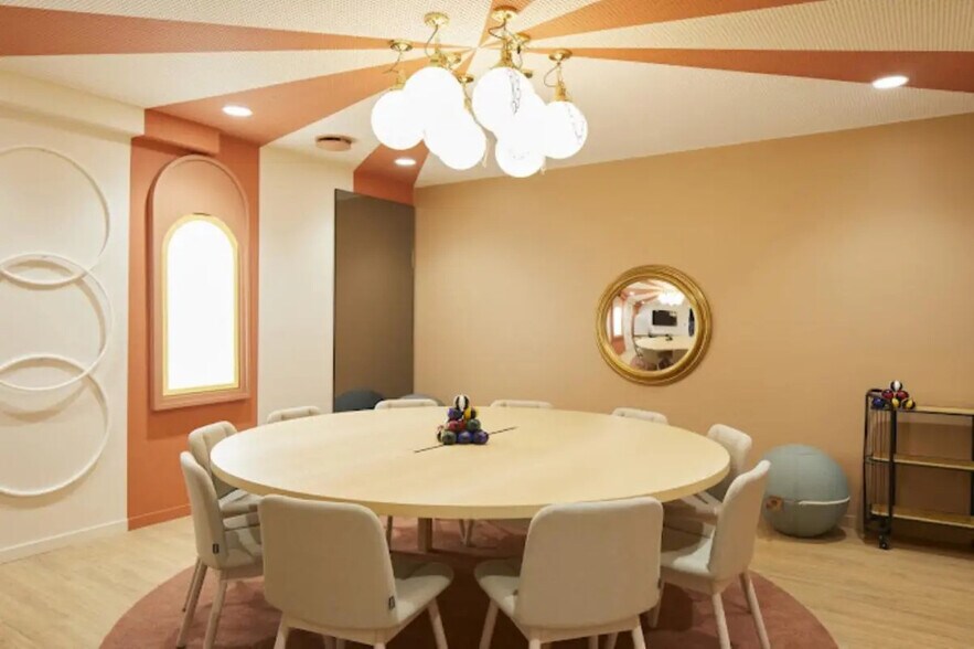 18 Rue De Calais, Paris à louer - Photo du bâtiment - Image 2 de 8