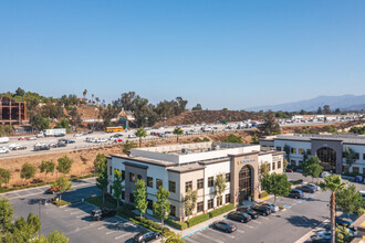 2045 Compton Ave, Corona, CA - Aérien  Vue de la carte - Image1