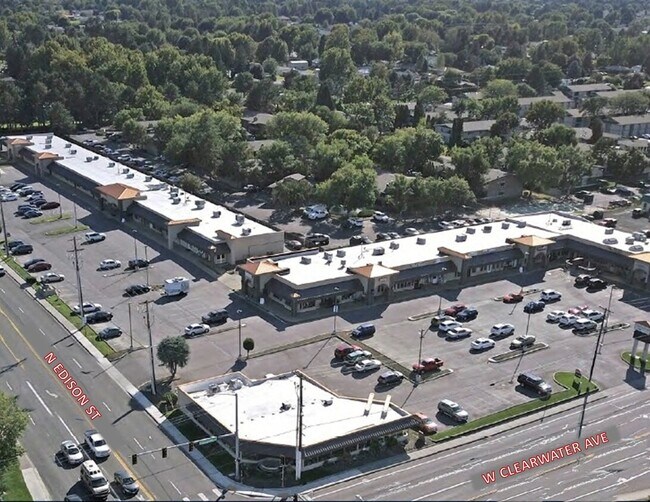 Plus de détails pour 201 N Edison St, Kennewick, WA - Commerce de détail à louer