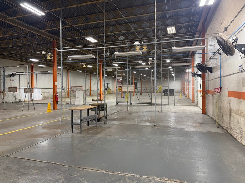 59 E 1st St, Bayonne, NJ for lease - Building Photo - Image 3 of 4