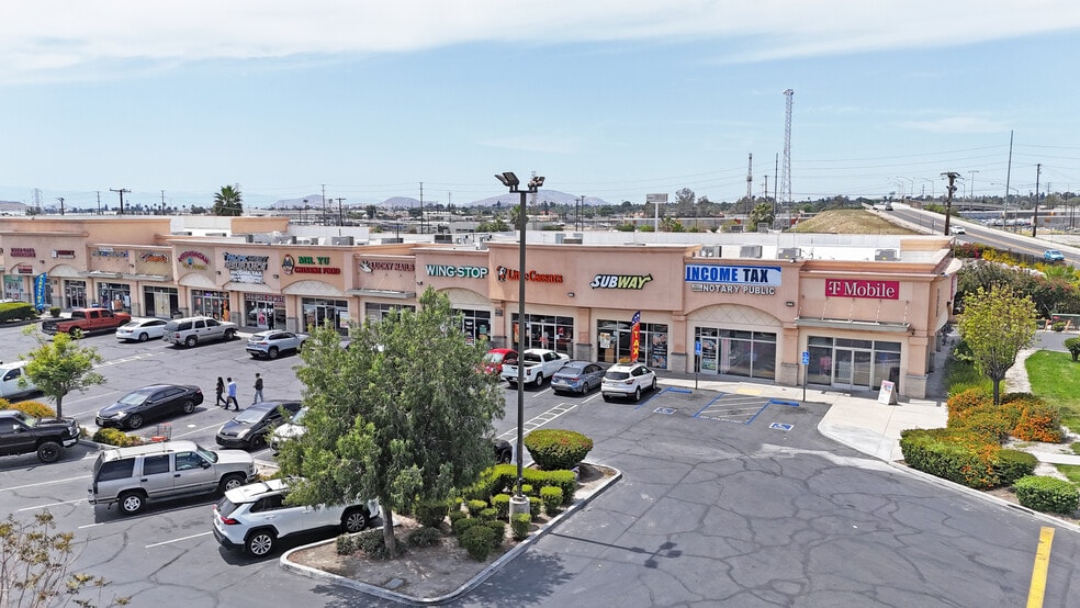 568-618 S Mount Vernon Ave, San Bernardino, CA for lease - Building Photo - Image 3 of 7