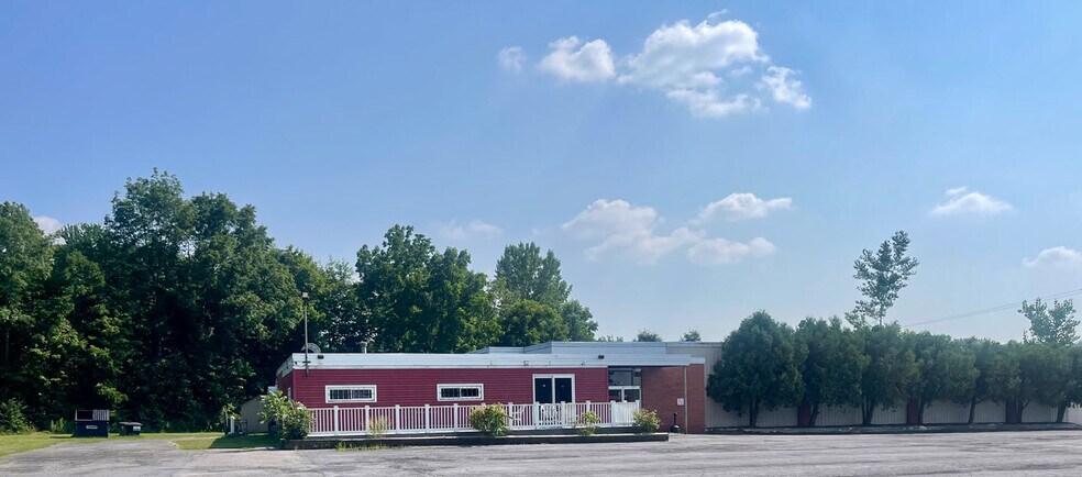 2922 NY-31, Weedsport, NY à vendre - Photo du bâtiment - Image 2 de 8