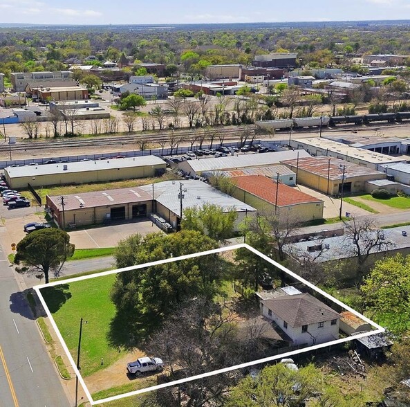 307 N Britain Rd, Irving, TX for sale - Building Photo - Image 2 of 4