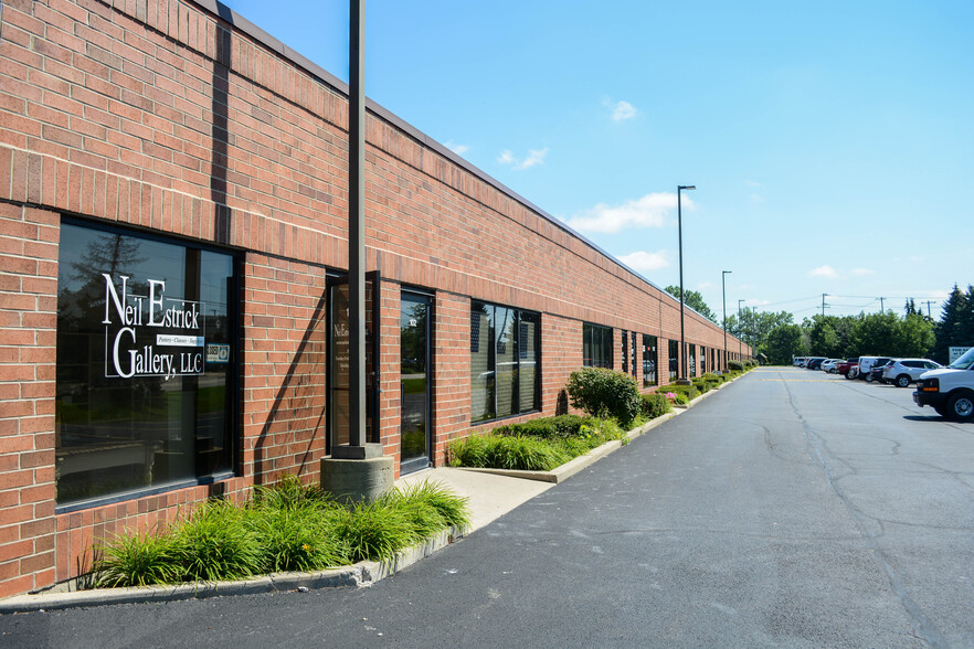 888 E Belvidere Rd, Grayslake, IL for lease - Building Photo - Image 1 of 3