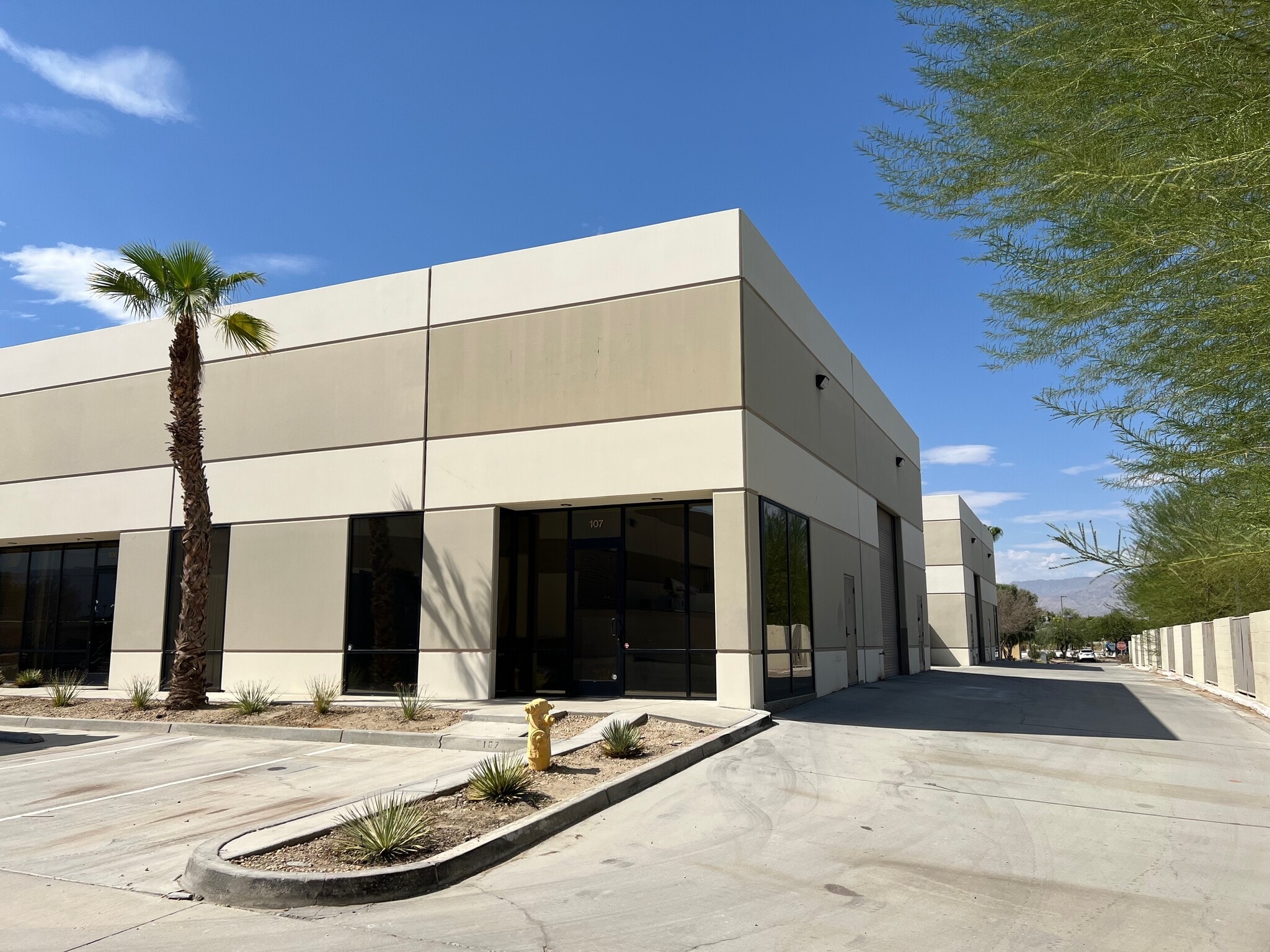 78015 Wildcat Dr, Palm Desert, CA for lease Interior Photo- Image 1 of 7