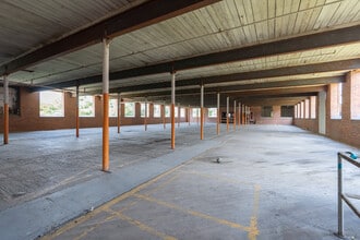 1601 S Holtzclaw Ave, Chattanooga, TN for sale Interior Photo- Image 2 of 12