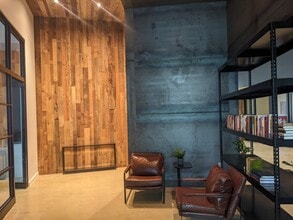 12358 Parklawn Dr, North Bethesda, MD à louer Photo intérieure- Image 1 de 3