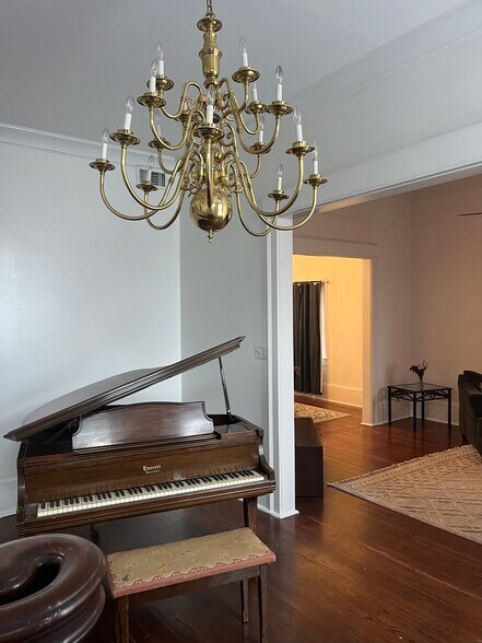 1030 Burgundy St, New Orleans, LA à vendre - Photo intérieure - Image 3 de 27