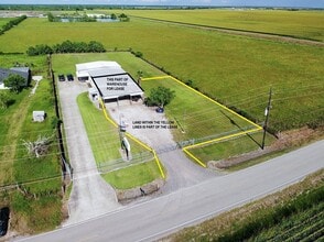 15525B County Road 48, Rosharon, TX for lease Building Photo- Image 1 of 11