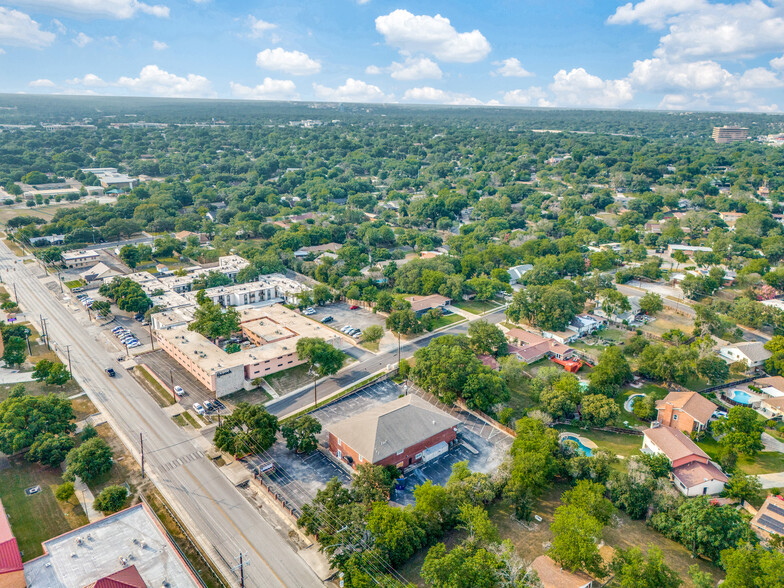 1259 Jackson Keller Rd, San Antonio, TX for lease - Primary Photo - Image 1 of 31