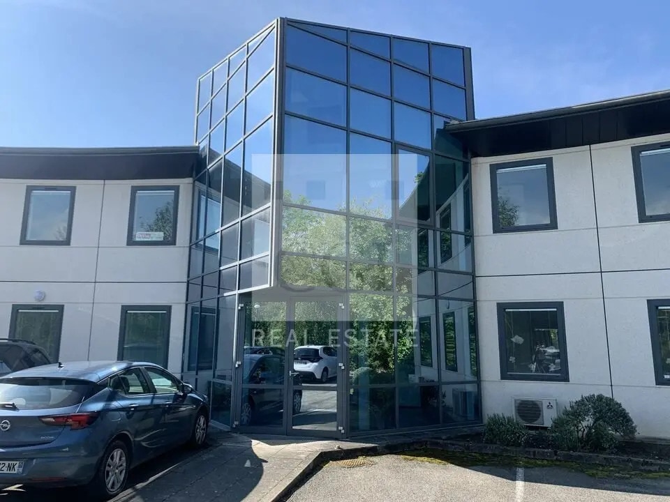 Bureau dans Montbonnot-Saint-Martin à louer Photo principale- Image 1 de 10