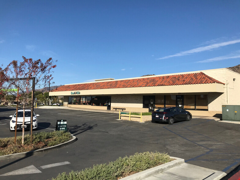 130 N Grand Ave, Glendora, CA for lease - Building Photo - Image 2 of 5