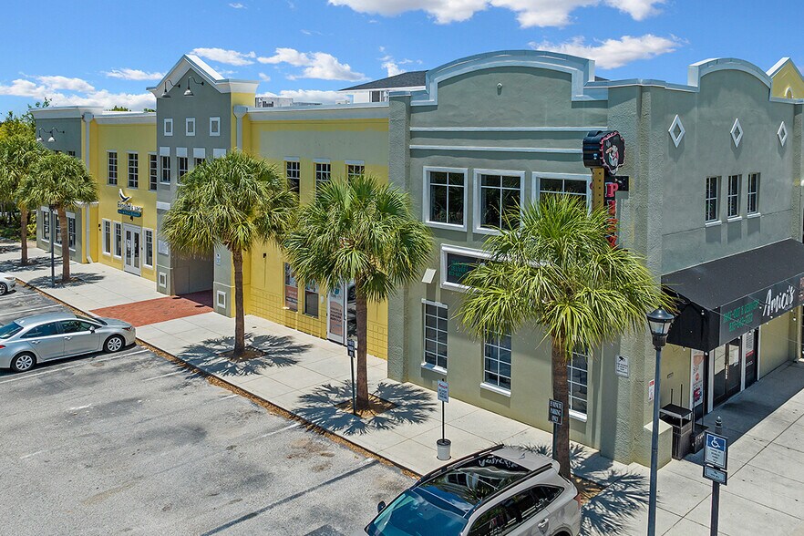 16132 Churchview Dr, Lithia, FL à vendre - Photo du bâtiment - Image 3 de 5