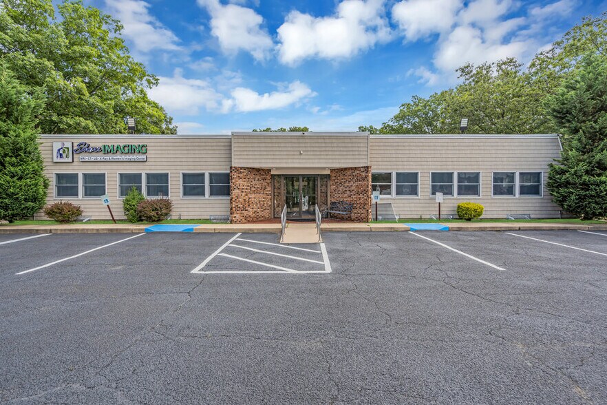 75 Lacey Rd, Whiting, NJ à louer - Photo du bâtiment - Image 1 de 48