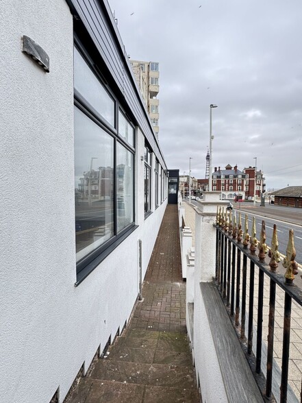 206-214 Promenade, Blackpool for lease - Building Photo - Image 2 of 2