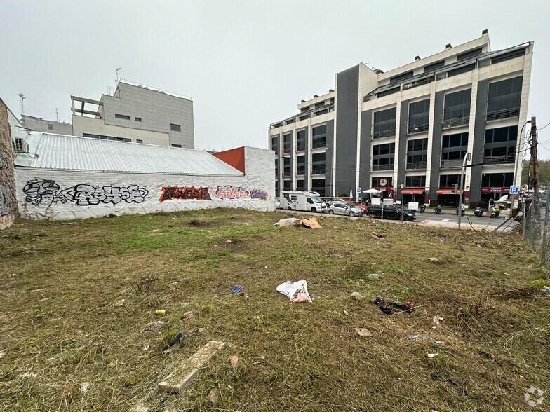 Calle Miguel Yuste, 27, Madrid, Madrid à vendre - Photo du bâtiment - Image 2 de 18
