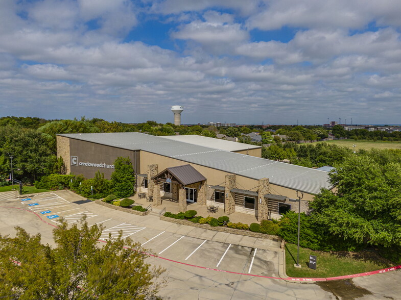 260 N Miller Rd, Mansfield, TX for sale - Building Photo - Image 2 of 33