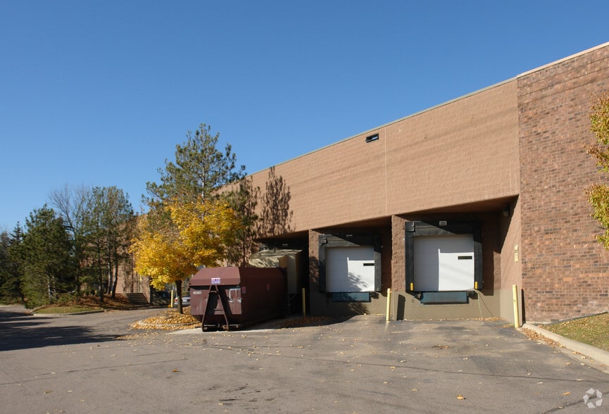 7585 Equitable Dr, Eden Prairie, MN for lease - Building Photo - Image 2 of 3