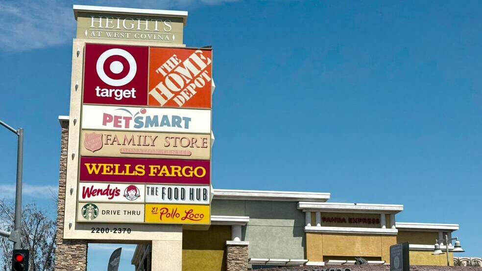 2200 S Azusa Ave, West Covina, CA à louer - Vidéo sur l’inscription commerciale - Image 2 de 6